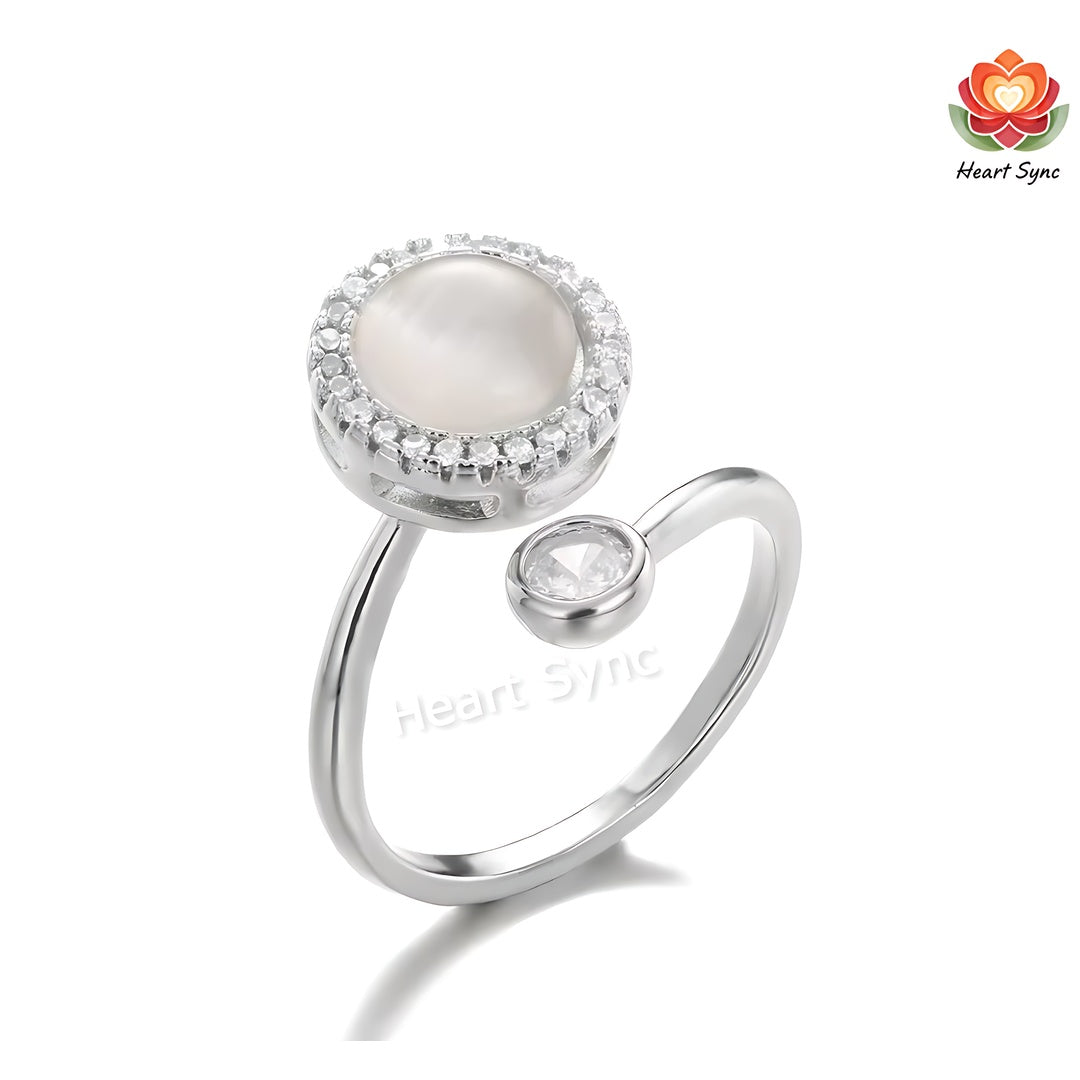 Luna Spinner Relief Ring